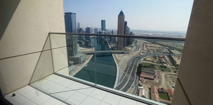 Appartement à Business Bay, Dubai, 1 chambre, 90.4 m², № 89243