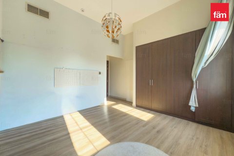 Снять в аренду виллу в Дубае: 3 спальни, 332м², № 89241 - фото 11