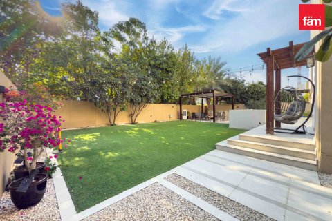 Снять в аренду виллу в Дубае: 3 спальни, 332м², № 89241 - фото 18