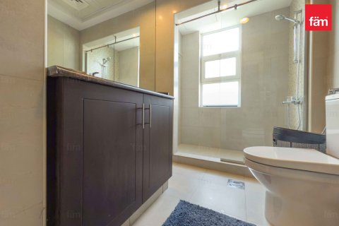 Снять в аренду виллу в Дубае: 3 спальни, 332м², № 89241 - фото 13