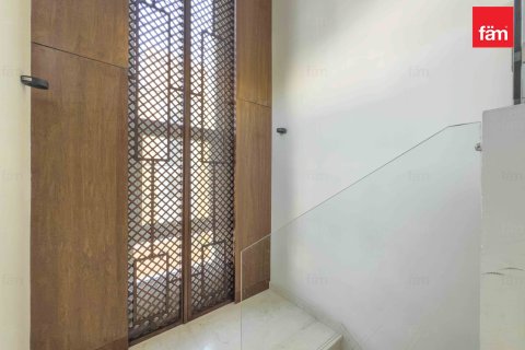 Снять в аренду виллу в Дубае: 3 спальни, 332м², № 89241 - фото 12