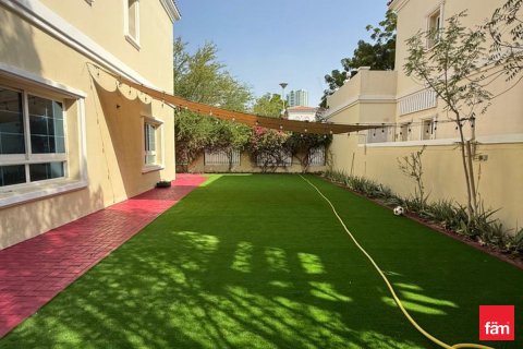 Снять в аренду виллу в Дубае: 4 спальни, 688.8м², № 89238 - фото 6