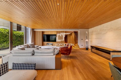 Villa in Jumeirah Bay Island, Jumeirah, Dubai 5 bedrooms, 585 sq.m. № 73413 - photo 2