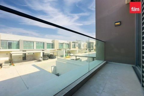 Villa in Jebel Ali, Dubai 3 bedrooms, 232.3 sq.m. № 69475 - photo 1