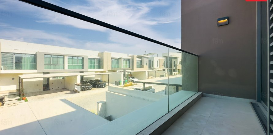 Villa in Jebel Ali, Dubai 3 bedrooms, 232.3 sq.m. № 69475