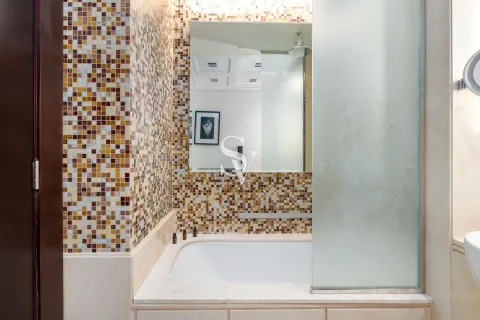 Apartment in Downtown Dubai (Downtown Burj Dubai), Dubai 48 sq.m. № 118597 - photo 6