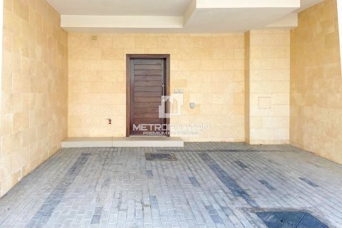 Купить таунхаус в DAMAC Hills (Akoya by DAMAC), Дубай: 3 спальни, 158м², № 73661 - фото 1