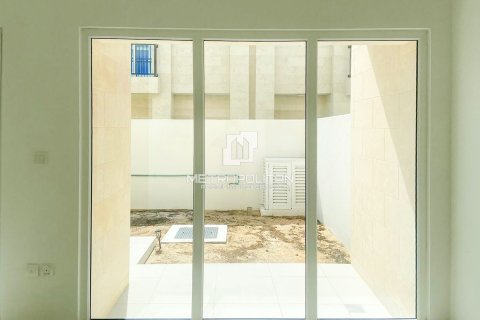 Купить таунхаус в DAMAC Hills (Akoya by DAMAC), Дубай: 3 спальни, 158м², № 73661 - фото 7