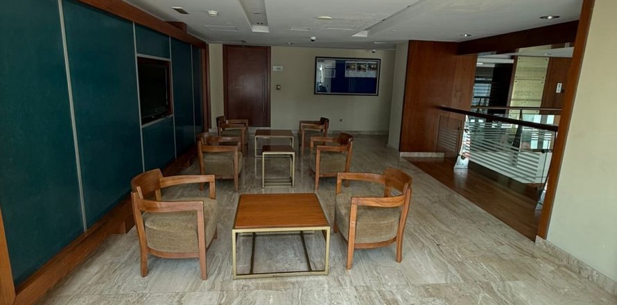 Квартира в Дубае, 2 спальни, 109.9м², № 69630