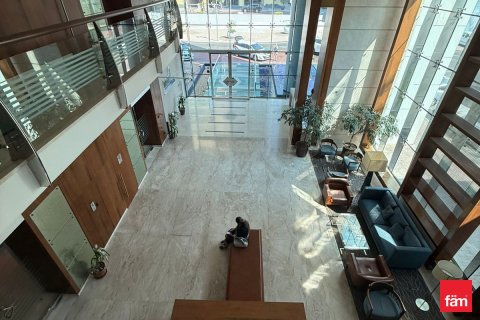 Снять в аренду квартиру в Дубае: 2 спальни, 109.9м², № 69630 - фото 7