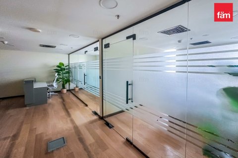 Bureau à Dubai, 94.3 m², № 69634 - photo 5