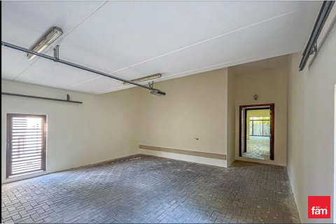 Снять в аренду виллу в Дубае: 5 спален, 960.1м², № 70720 - фото 4