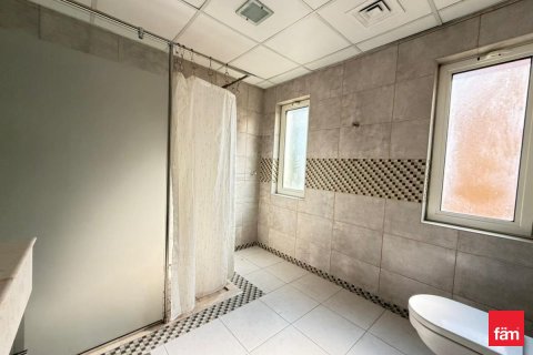 Villa en Dubai, 5 dormitorios, 673.9 m², № 70718 - foto 23