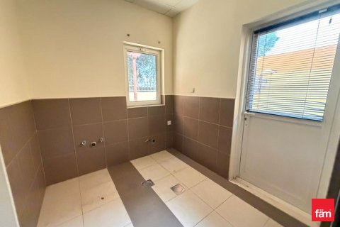 Villa en Dubai, 5 dormitorios, 673.9 m², № 70718 - foto 14