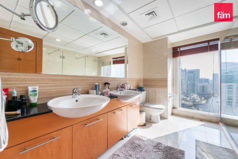 Apartment in Dubai Marina, Dubai 3 bedrooms, 201.4 sq.m. № 139712 - photo 28