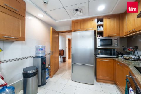 Apartment in Dubai Marina, Dubai 3 bedrooms, 201.4 sq.m. № 139712 - photo 9