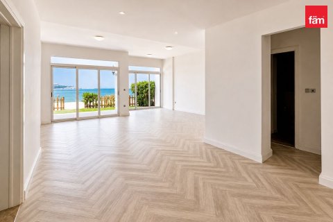 Villa à Palm Jumeirah, Dubai, 5 chambres, 263.9 m², № 139710 - photo 6