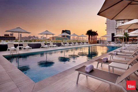 Apartment in Al Barsha, Dubai 2 bedrooms, 205.8 sq.m. № 60437 - photo 10