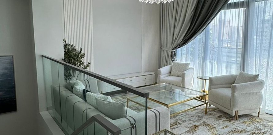 Duplex in Dubai 2 bedrooms, 161.6 sq.m. № 115025