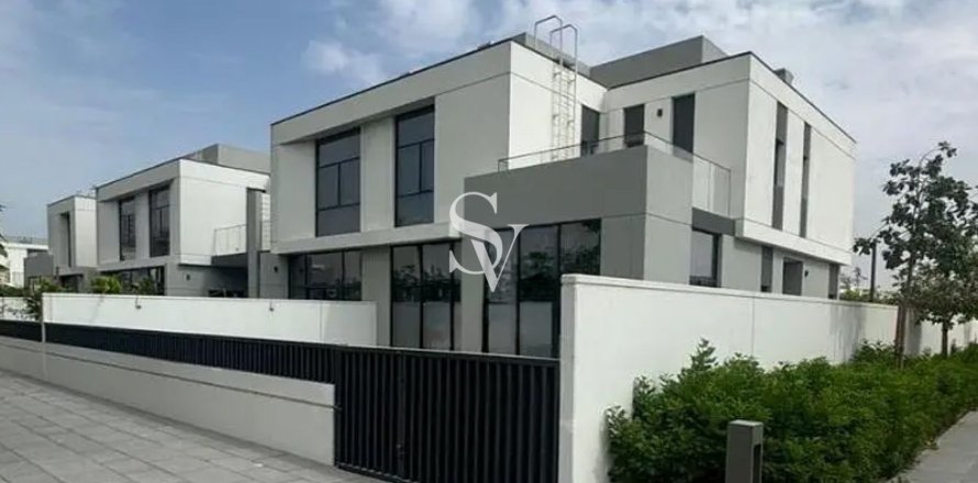 Townhouse in Murooj Al Furjan, Al Furjan, Dubai 4 bedrooms, 330 sq.m. № 118696
