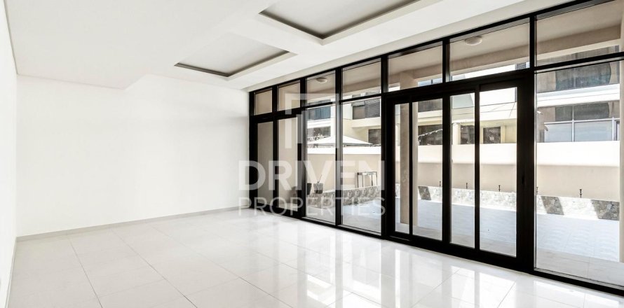 Townhouse in DAMAC Hills (Akoya by DAMAC), Dubai 3 bedrooms, 253 sq.m. № 20357