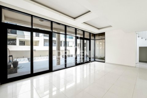 Townhouse in DAMAC Hills (Akoya by DAMAC), Dubai 3 bedrooms, 253 sq.m. № 20357 - photo 2