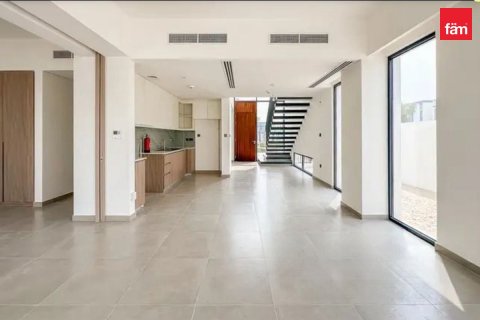 Купить таунхаус в Дубае: 4 спальни, 257.5м², № 10362 - фото 6