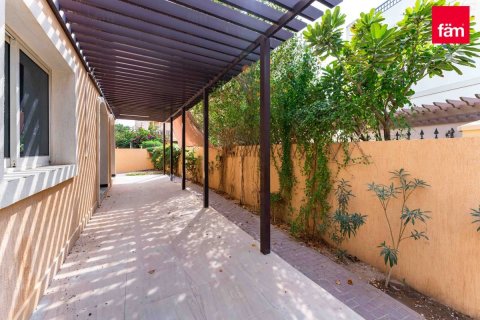 Villa in Dubai 4 bedrooms, 527.4 sq.m. № 11545 - photo 28