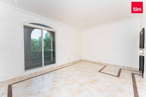 Villa in Dubai 4 bedrooms, 527.4 sq.m. № 11545 - photo 17