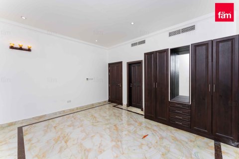 Villa in Dubai 4 bedrooms, 527.4 sq.m. № 11545 - photo 18