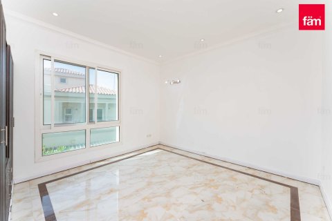 Villa in Dubai 4 bedrooms, 527.4 sq.m. № 11545 - photo 20