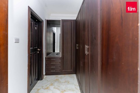Villa in Dubai 4 bedrooms, 527.4 sq.m. № 11545 - photo 15