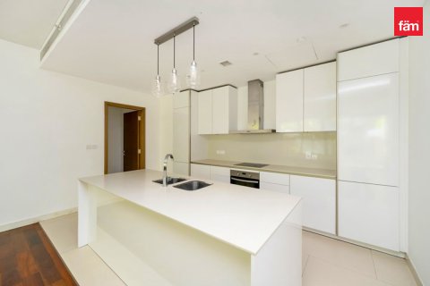 Apartment in Al Wasl, Dubai 2 bedrooms, 187.6 sq.m. № 11546 - photo 5