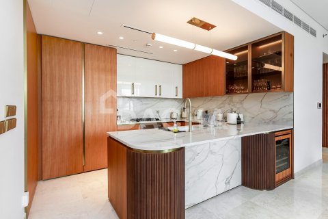 Купить квартиру в Пальме Джумейре, Дубай: 3 спальни, 177м², № 104701 - фото 12