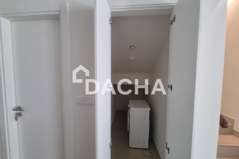 Купить квартиру в Town Square, Дубай: 2 спальни, 134м², № 104704 - фото 2