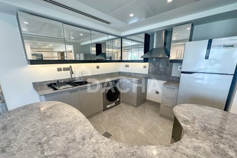 Townhouse in Jumeirah Village Triangle, Dubai 2 bedrooms, 152 sq.m. № 104706 - photo 19