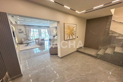 Townhouse in Jumeirah Village Triangle, Dubai 2 bedrooms, 152 sq.m. № 104706 - photo 22