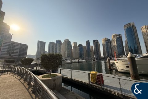 Снять в аренду квартиру в Дубай Марине, Дубай: 2 спальни, 114м², № 79403 - фото 13