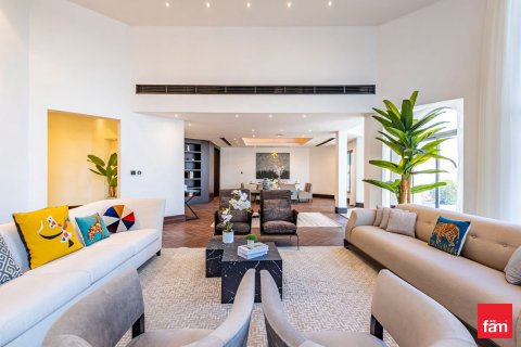 Villa in Palm Jumeirah, Dubai 3 bedrooms, 622.1 sq.m. № 46997 - photo 10