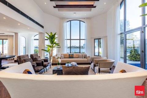 Villa in Palm Jumeirah, Dubai 3 bedrooms, 622.1 sq.m. № 46997 - photo 11