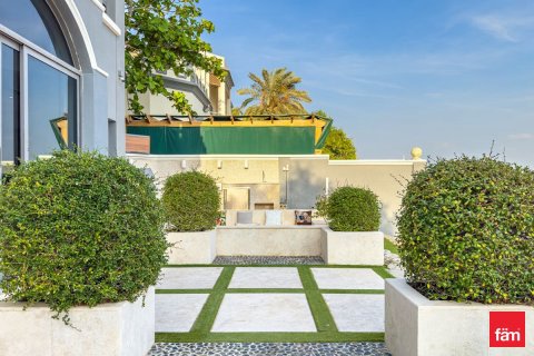 Villa in Palm Jumeirah, Dubai 3 bedrooms, 622.1 sq.m. № 46997 - photo 25