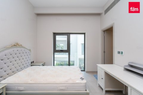 Villa en Dubai Hills Estate, Dubai, 4 dormitorios, 416.8 m², № 46996 - foto 12