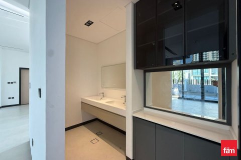 Villa in Al Furjan, Dubai 5 bedrooms, 600 sq.m. № 95508 - photo 8