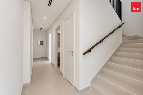 Townhouse in Dubai 4 bedrooms, 443.3 sq.m. № 139537 - photo 3