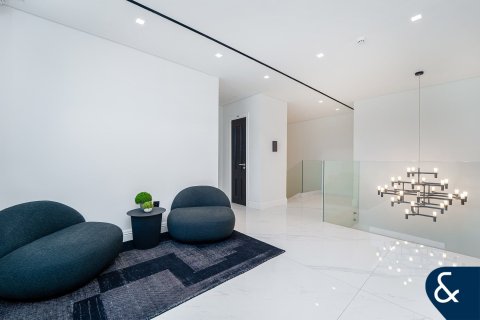 Villa en Earth, Jumeirah Golf Estates, Dubai, 5 dormitorios, 764 m², № 91154 - foto 19