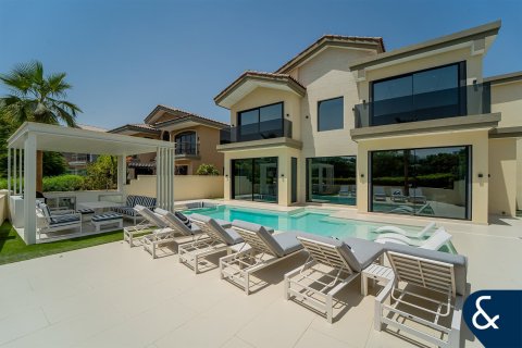 Villa en Earth, Jumeirah Golf Estates, Dubai, 5 dormitorios, 764 m², № 91154