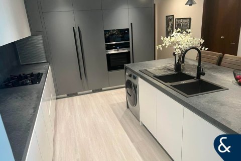 Apartamento en Jumeirah Village Circle, Dubai, 2 dormitorios, 130 m², № 91166 - foto 5