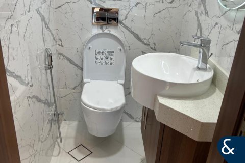 Купить квартиру в Бизнес-Бэе, Дубай: 2 спальни, 147м², № 91165 - фото 11