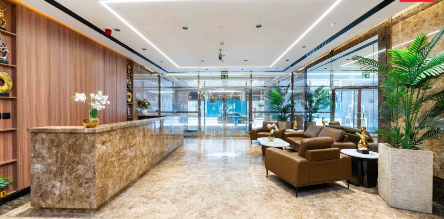 Квартира в Дубае, 3 спальни, 221.3м², № 109819