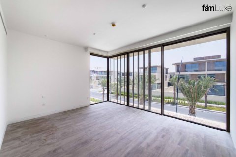 Villa in Dubai 4 bedrooms, 448 sq.m. № 109820 - photo 15